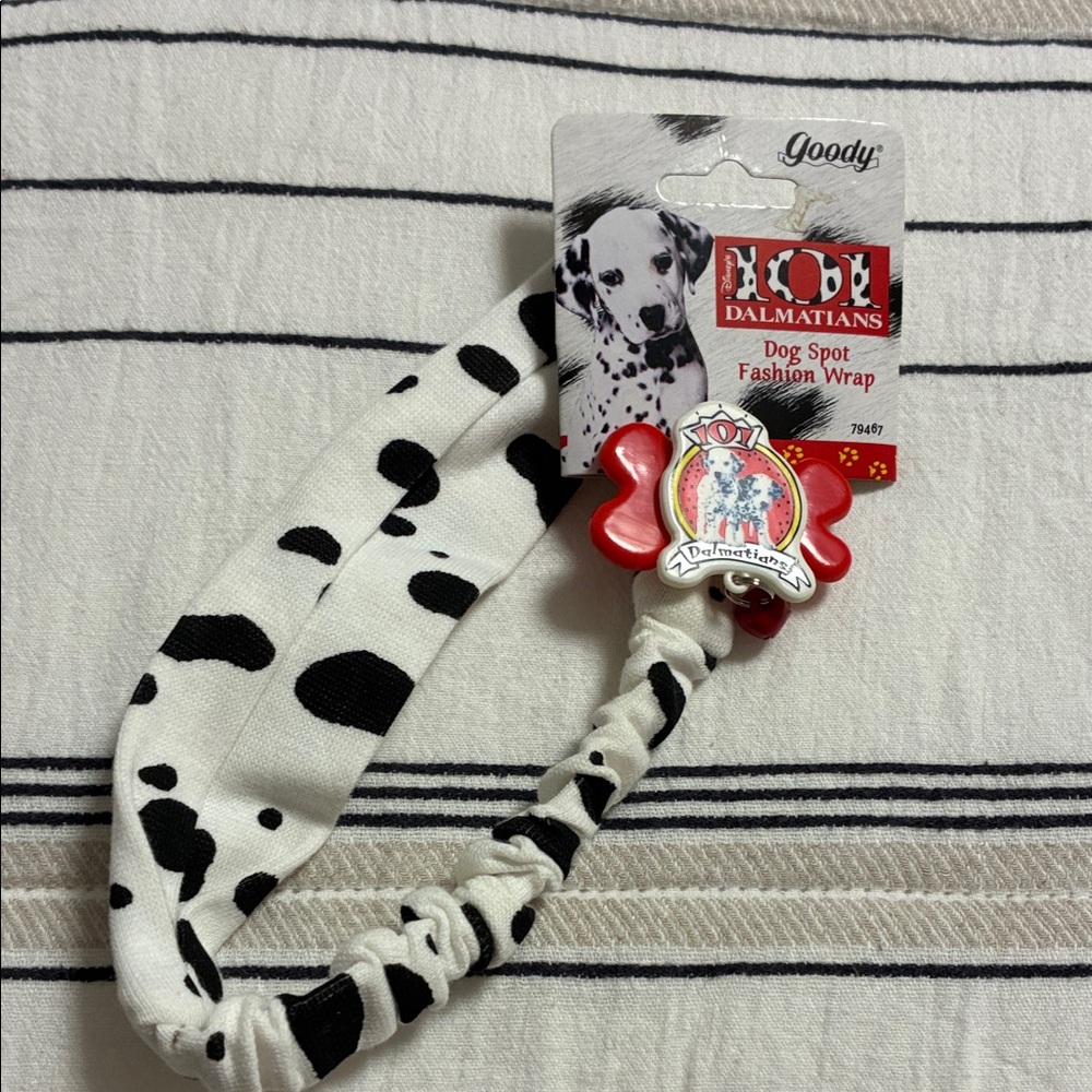 101 Dalmatians Black and White Fashion Wrap by GOODY